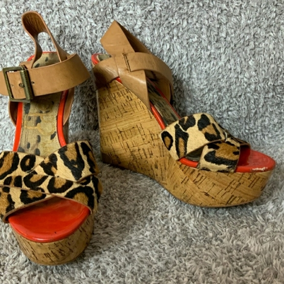 Platforms - Picture 3 of 4